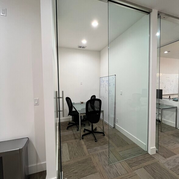 More Photos Of 12-20 N San Mateo Dr, San Mateo Medical For Lease