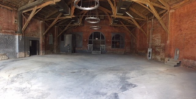 More Photos Of 3221-3225 Olive St, Saint Louis Bar For Lease