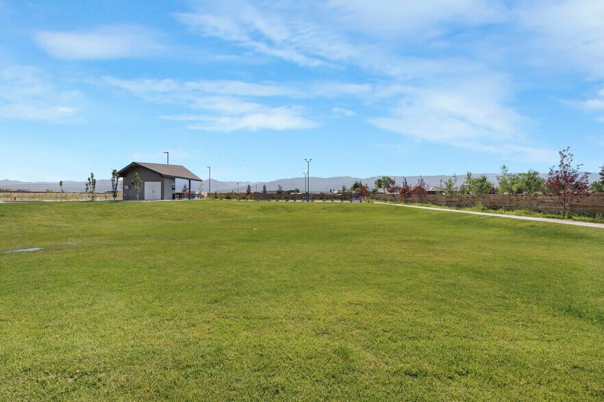 More Photos Of 201 E Ross Ave, Driggs Multifamily For Sale