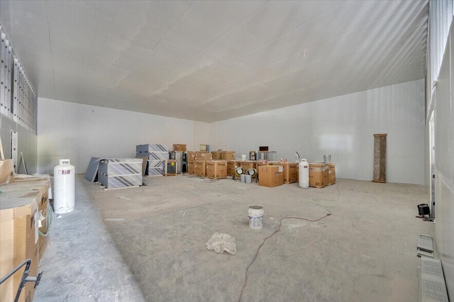 More Photos Of 1500 McMillan Rd, Owosso Manufacturing For Sale