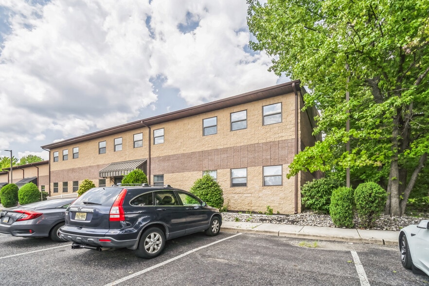 More Photos Of 600 Deer Rd, Cherry Hill Light Distribution For Sale