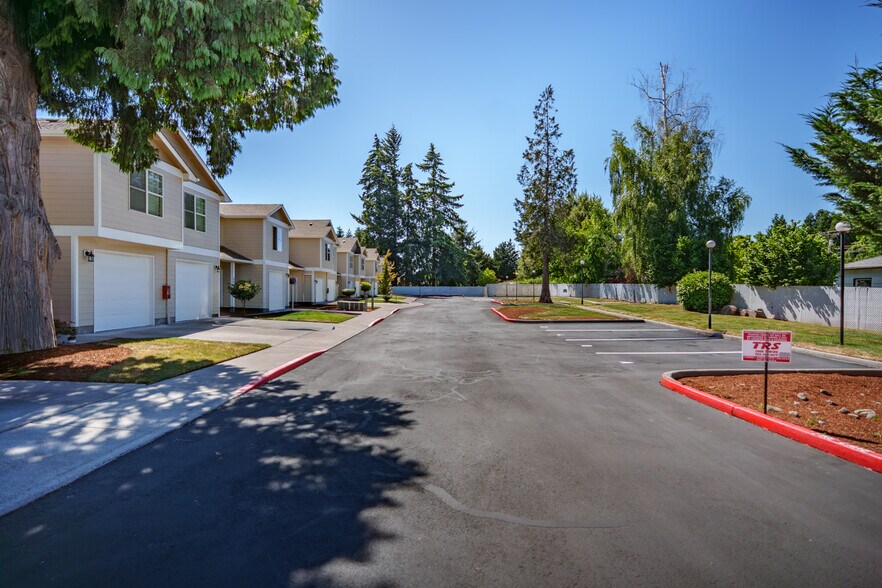 More Photos Of 4955-4959 Elizabeth St N, Keizer Apartments For Sale
