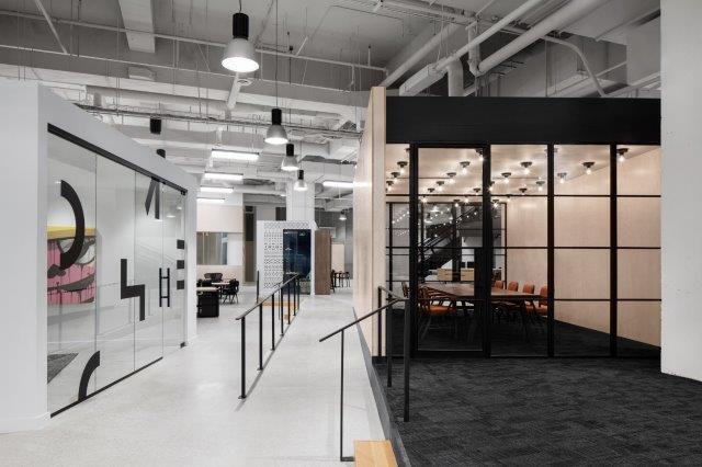 More Photos Of 250 Front St W, Toronto Office For Lease