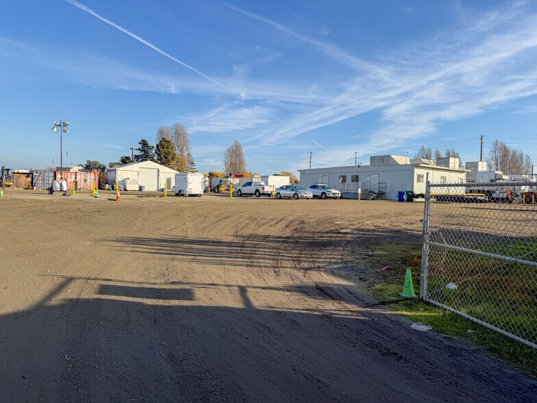 More Photos Of 2900 Main St, Alameda Land For Lease