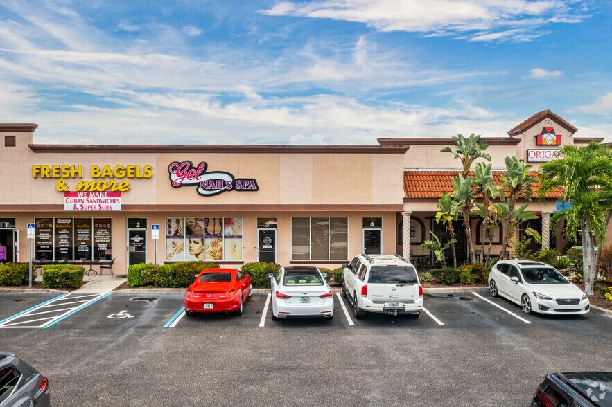 More Photos Of 8911 Daniels Pky, Fort Myers Storefront Retail Office For Lease