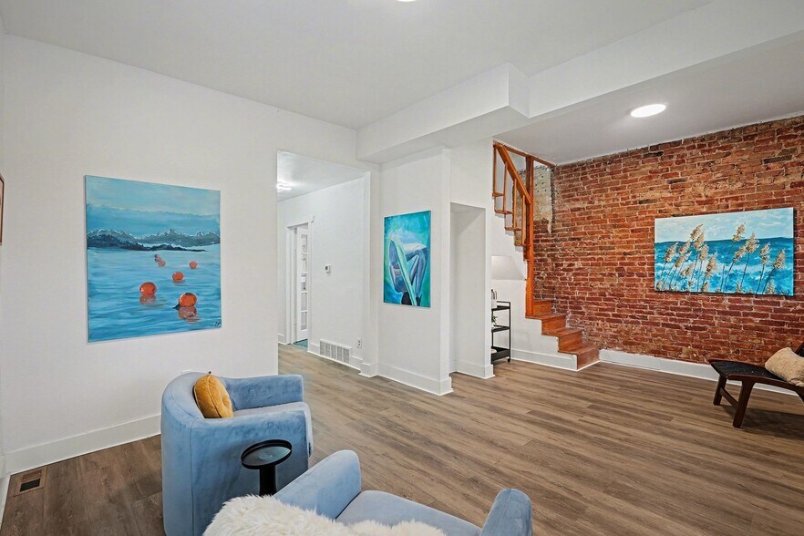 More Photos Of 924 W 9th Ave, Denver Office For Sale