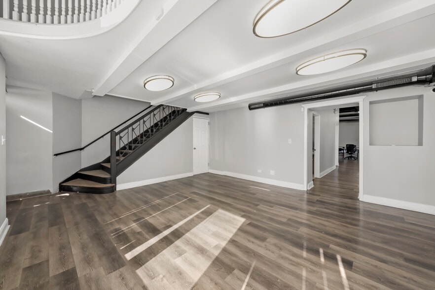 More Photos Of 1310-1314 E 75th St, Chicago Lodge Meeting Hall For Sale