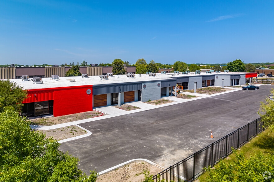 More Photos Of 8949 N Deerbrook Trl, Brown Deer Light Distribution For Sale