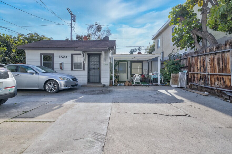 More Photos Of 3731 Glendon Ave, Los Angeles Apartments For Sale