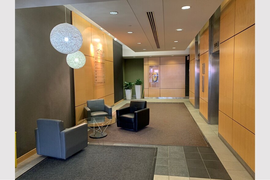 More Photos Of 10709 Jasper Ave NW, Edmonton Office For Lease
