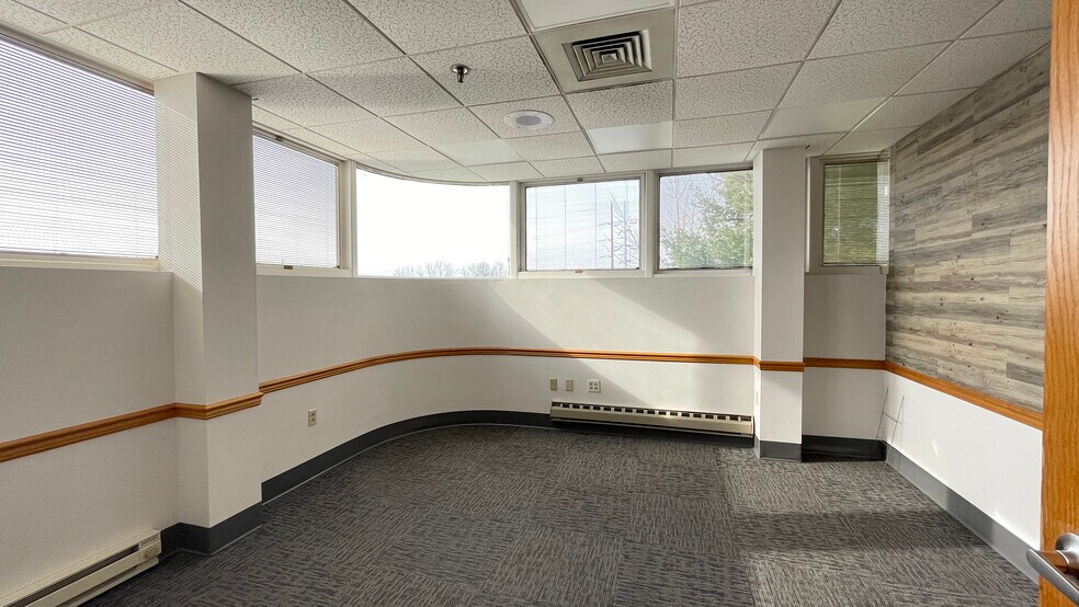More Photos Of 446-450 Union Blvd, Allentown Medical For Lease