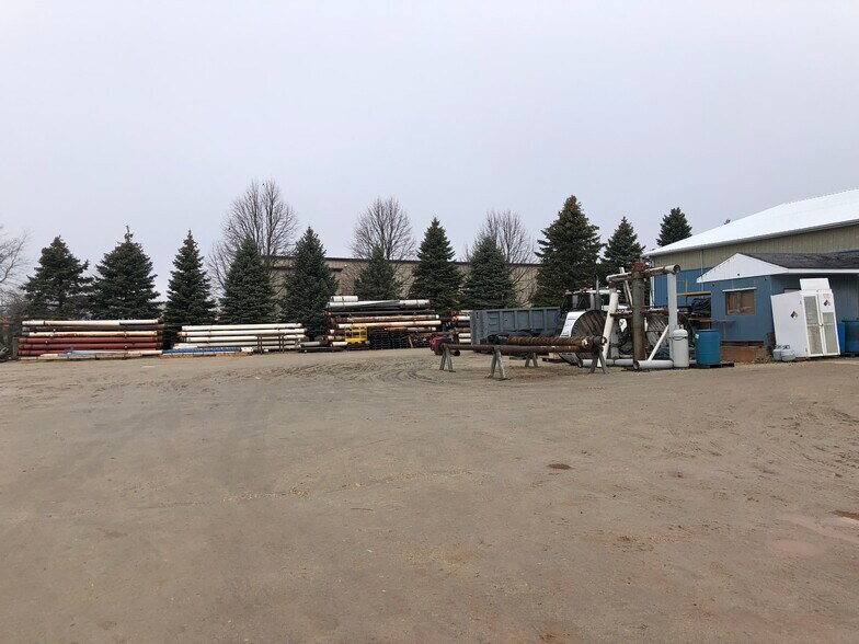 More Photos Of 825 E North St, Elburn Warehouse For Sale