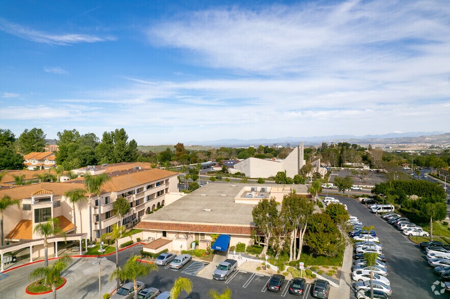 More Photos Of 24300 El Toro Rd, Laguna Woods Assisted Living For Lease