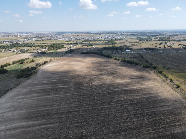 More Photos Of 601 County Road 375, Jarrell Land For Sale