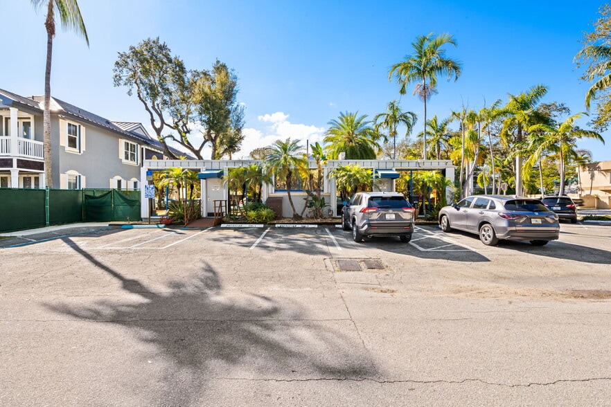 More Photos Of 100 SE 15th Ave, Fort Lauderdale Medical For Lease