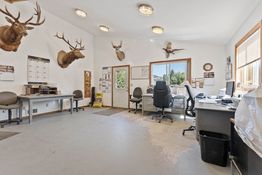 More Photos Of 116 Sullivan Lake Rd, Ione Cement Gravel Plant For Sale