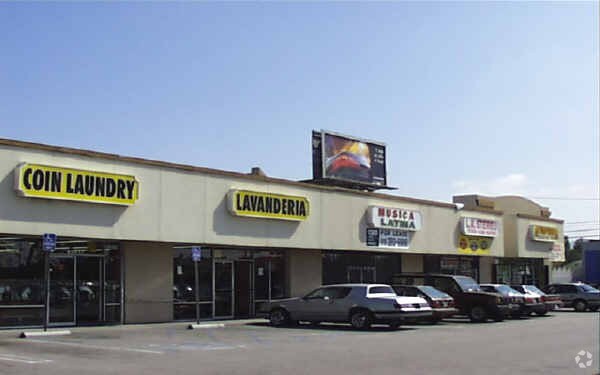 More Photos Of 12101 Saticoy St, North Hollywood Unknown For Lease