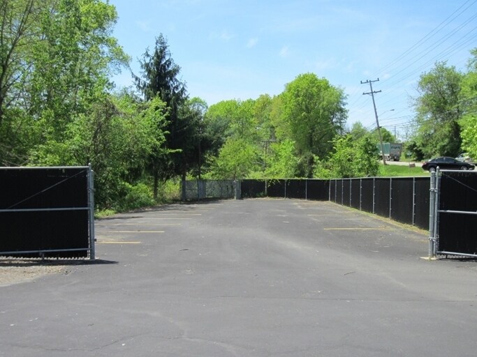 More Photos Of 460-470 Old Frankstown Rd, Monroeville Light Manufacturing For Lease