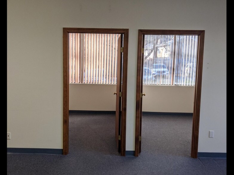 More Photos Of 501 Main St, Monroe Medical For Lease