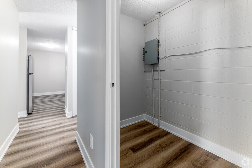 More Photos Of 112 Breckenridge Dr, Kitchener Apartments For Sale