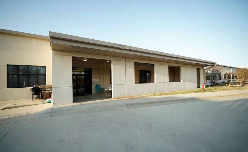 More Photos Of 475 Quality Cir, Huntsville Office For Lease