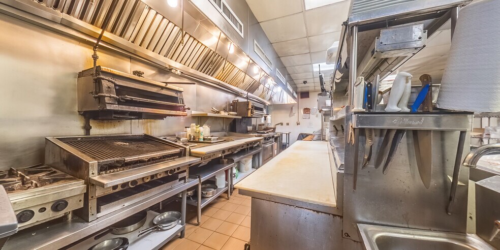 More Photos Of 3803 Columbia Blvd, Bloomsburg Restaurant For Sale