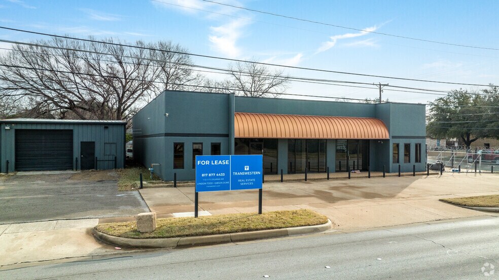 More Photos Of 113-117 S Sylvania Ave, Fort Worth Flex For Lease