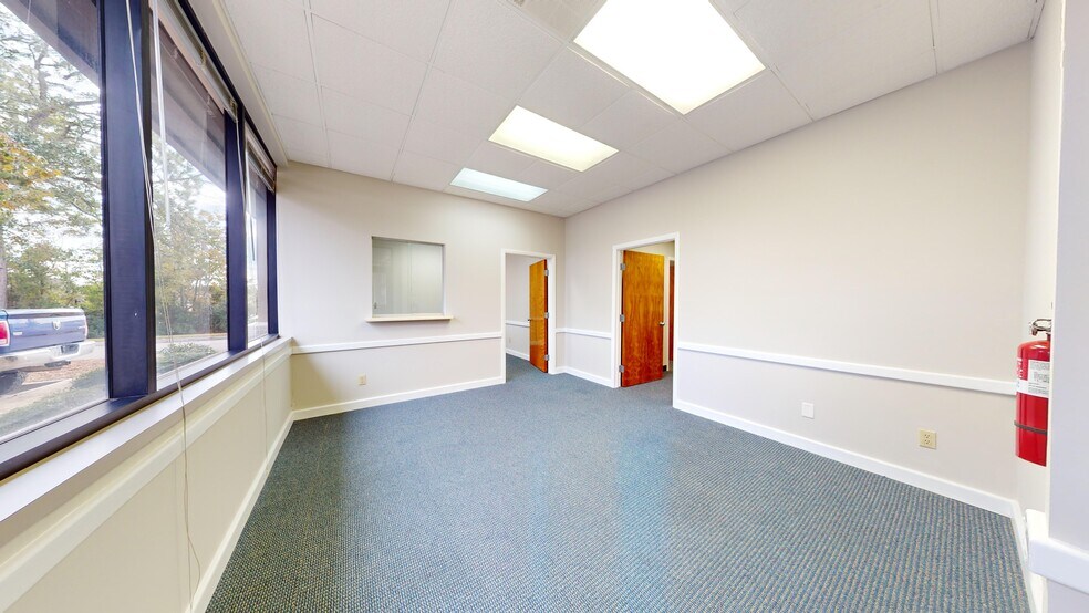 More Photos Of 130 N Gross Rd, Kingsland Medical For Sale