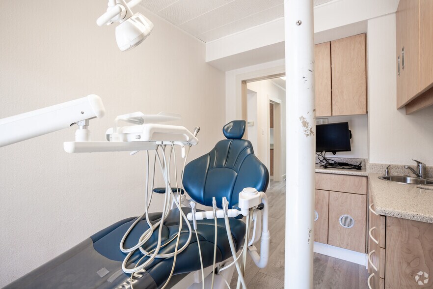 More Photos Of 4185-4187 Piedmont Ave, Oakland Medical For Sale