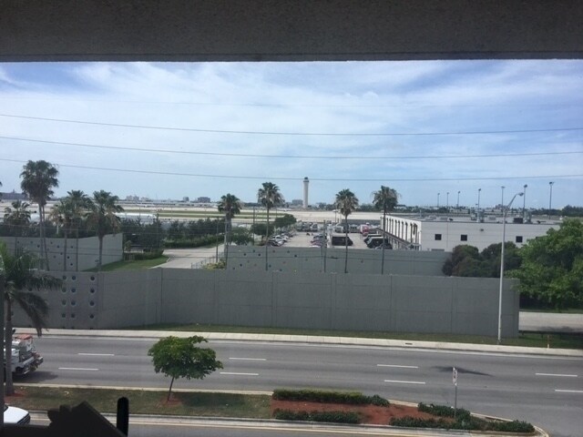 More Photos Of 6355 NW 36th St, Miami Loft Creative Space For Lease