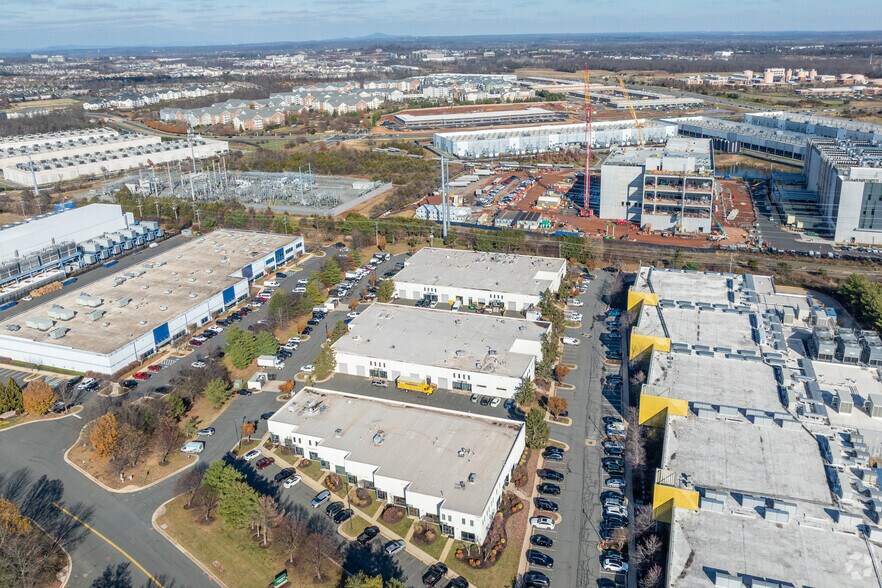 More Photos Of 44632 Guilford Dr, Ashburn Flex For Lease
