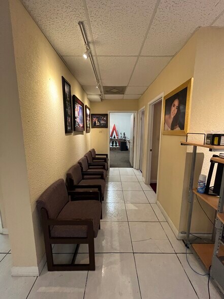 More Photos Of 102 W Calton Rd, Laredo Office Residential For Sale