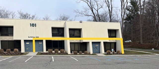 Primary Photo Of 101 S Bedford Rd, Mount Kisco Medical For Sale