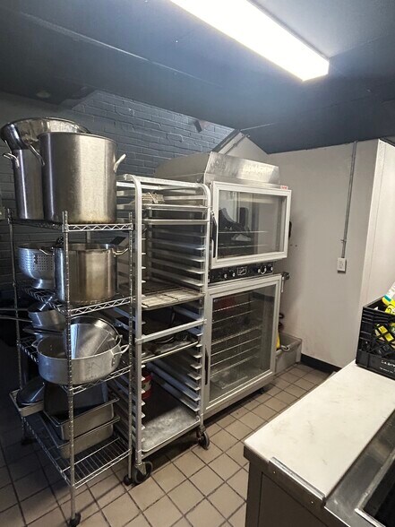 More Photos Of 3428 Meramec St, Saint Louis Restaurant For Lease
