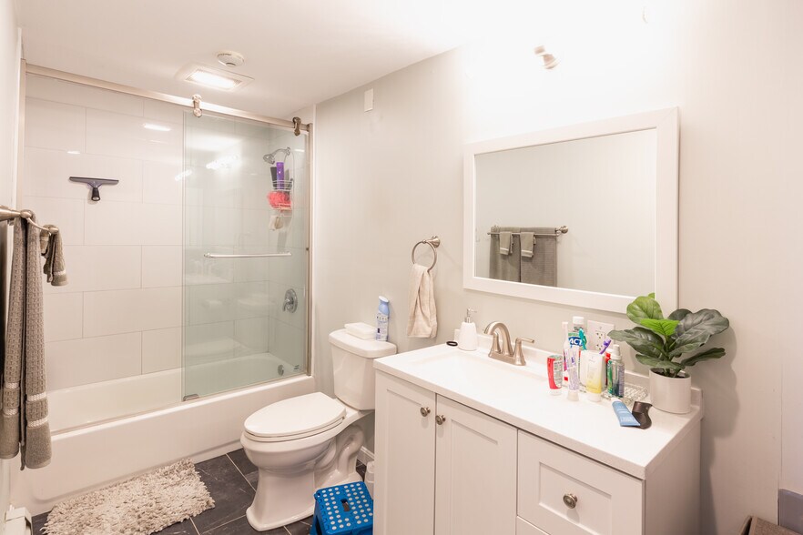 More Photos Of 176-178 Court St, Plymouth Apartments For Sale