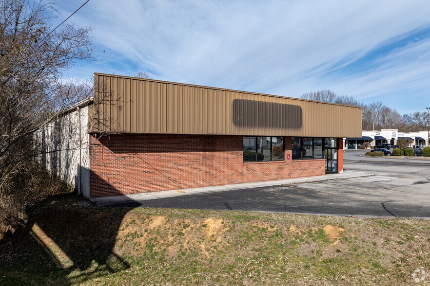 More Photos Of 856 Tennessee Ave, Etowah Drugstore For Sale