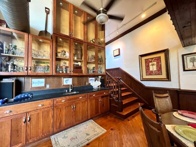 More Photos Of 500 Arendell St, Morehead City Hospitality For Sale