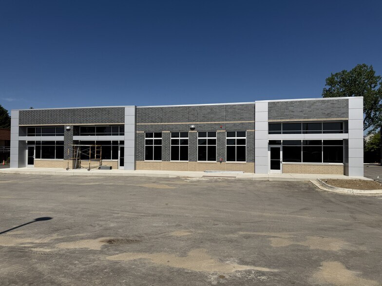 More Photos Of 26800 Pontiac Trl, South Lyon General Retail For Lease