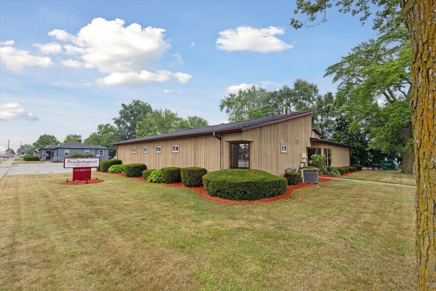 More Photos Of 615 S Euclid Ave, Bay City Medical For Sale