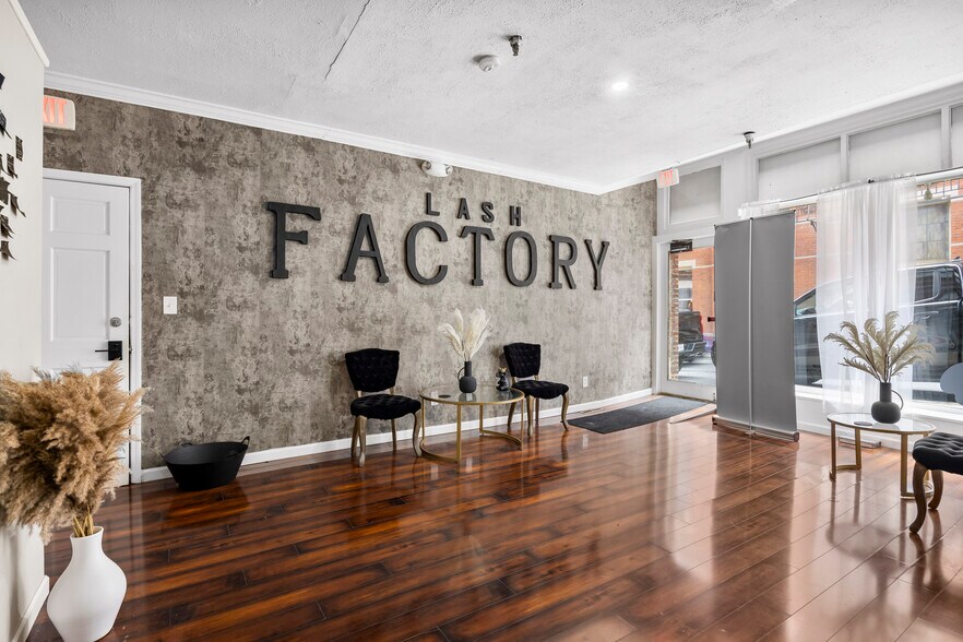 More Photos Of 82 N Pearl St, Albany Apartments For Sale