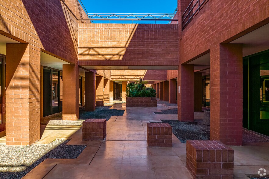 More Photos Of 10220 N 31st Ave, Phoenix Office For Lease