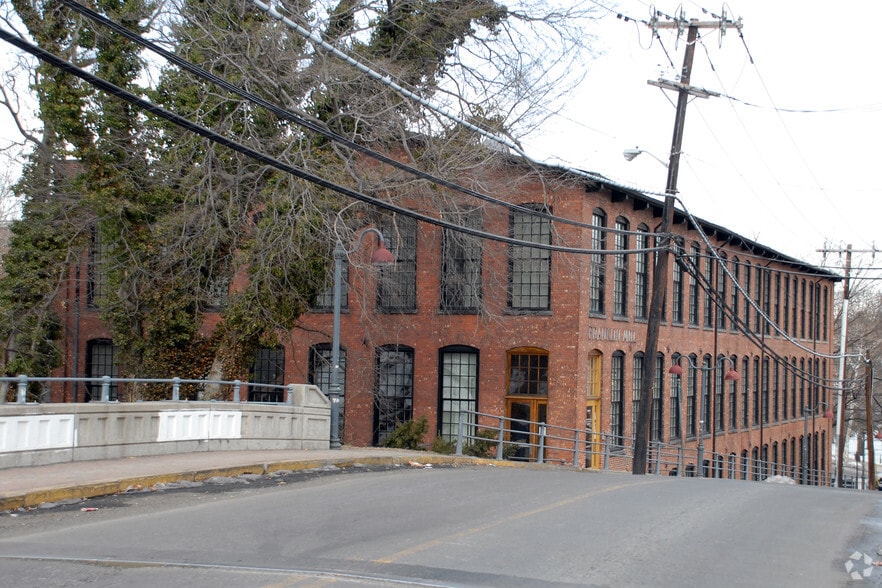 More Photos Of 22 Mill St, Paterson Medical For Lease