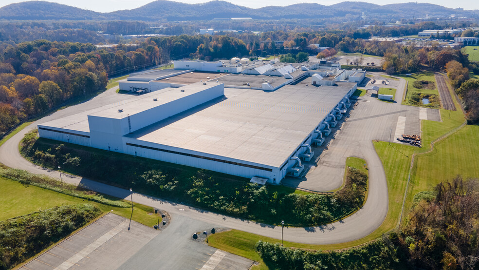 Primary Photo Of 4201 Murray Pl, Lynchburg Manufacturing For Lease