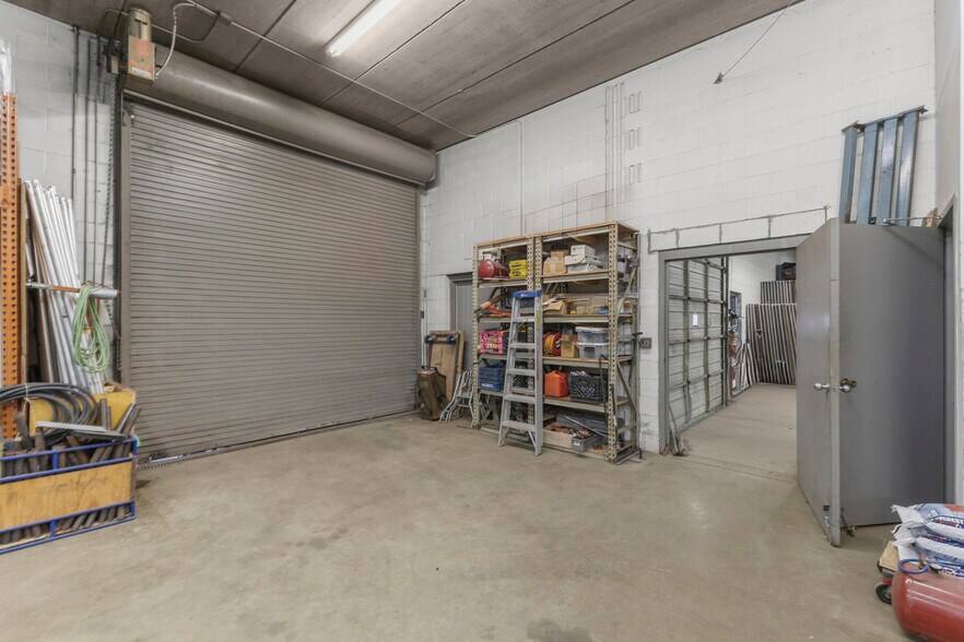 More Photos Of 24101 W Warren St, Dearborn Heights Freestanding For Sale