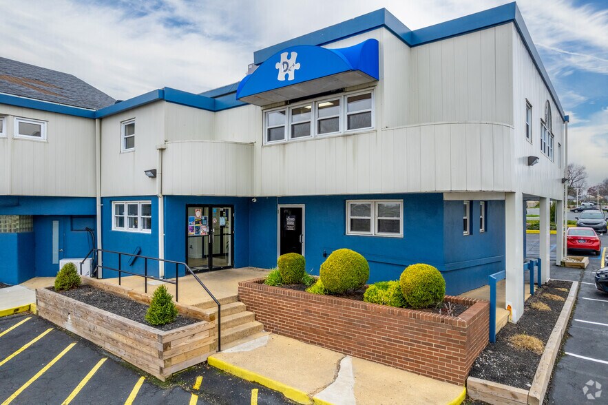 More Photos Of 2150 New Castle Ave, New Castle Health Club For Sale