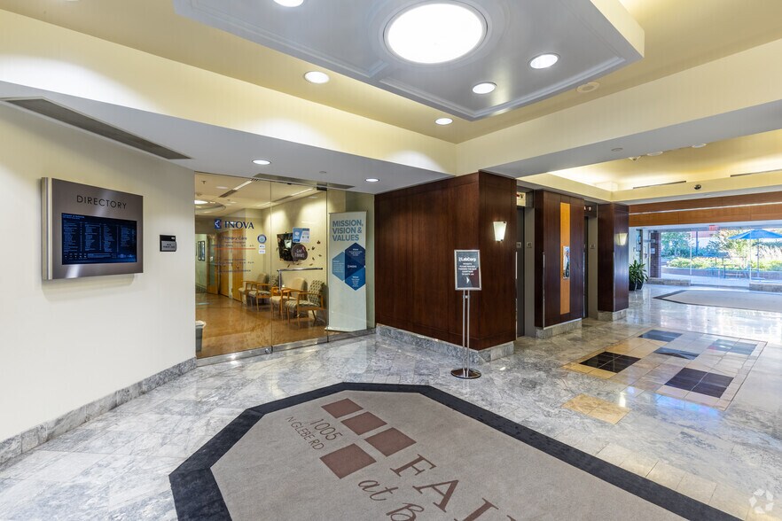 More Photos Of 1005 N Glebe Rd, Arlington Medical For Lease