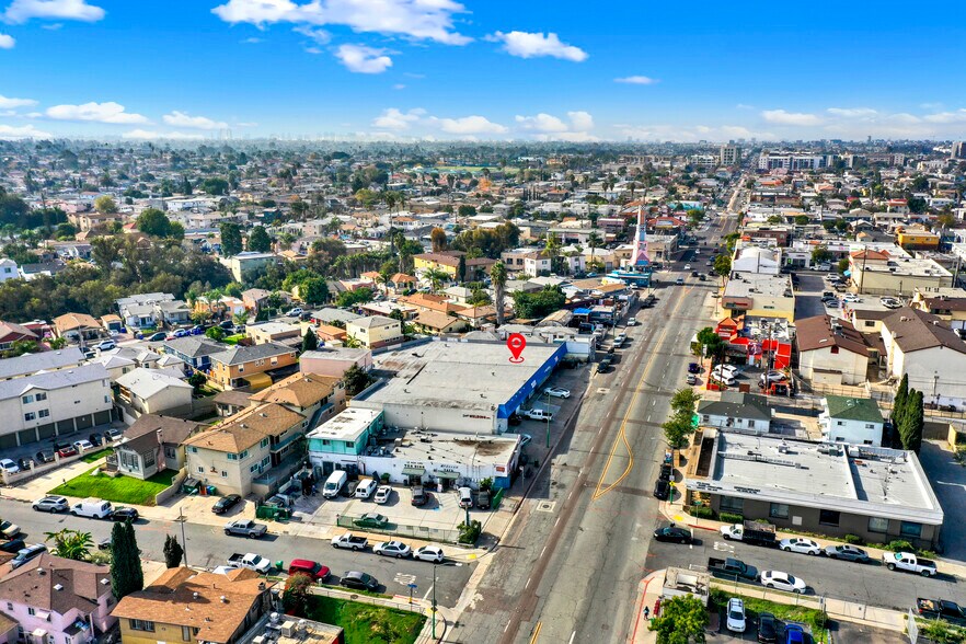 More Photos Of 4821 University Ave, San Diego Auto Repair For Lease