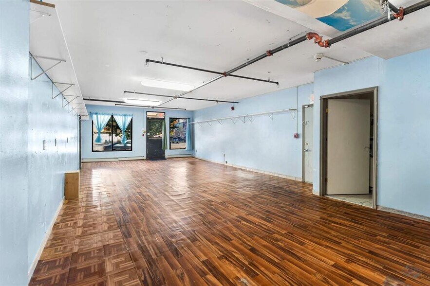 More Photos Of 163 Christopher Columbus Dr, Jersey City Storefront Retail Residential For Lease