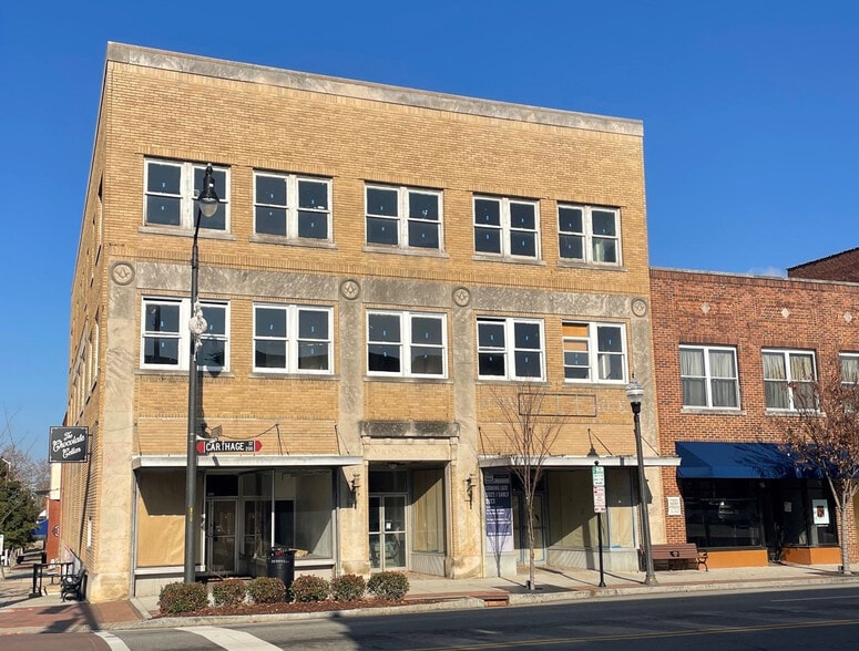 Primary Photo Of 128-132 Carthage St, Sanford Storefront Retail Office For Sale