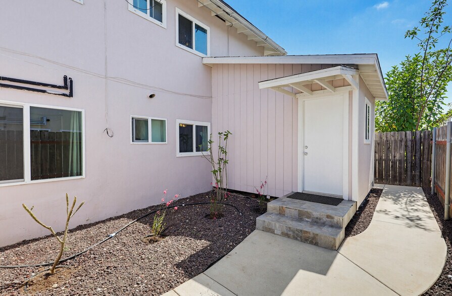 More Photos Of 8573-8579 Glenhaven St, San Diego Apartments For Sale